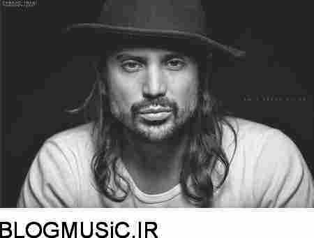 دانلود آهنگ امیر عباس گلاب اجرا شده در برنامه جعبه سیاه امیر عباس گلاب برنامه جعه سیاه