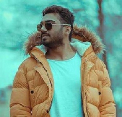 دانلود آهنگ سینا درخشنده حواسم هست بهت سینا درخشنده حواسم هست بهت