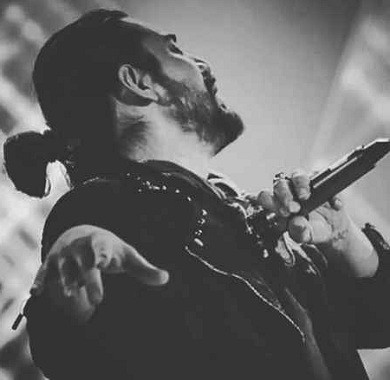 دانلود آهنگ امیر عباس گلاب بماند که خواب و خیال من آشفته کردی امیر عباس گلاب بماند که خواب و خیال من آشفته کردی