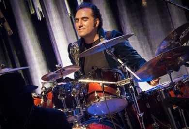 دانلود آهنگ رضا یزدانی داستان آخر رضا یزدانی داستان آخر