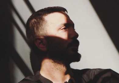 دانلود آهنگ جدید فردین ناجی قاب سیاه فردین ناجی قاب سیاه