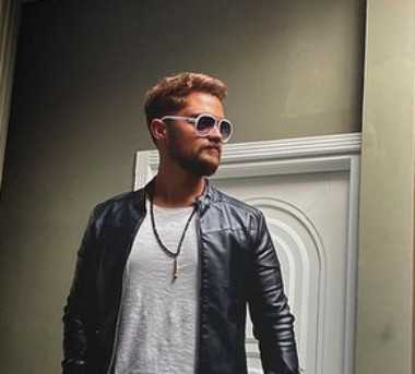 دانلود آهنگ علی خدابنده برف