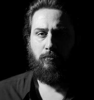 دانلود آهنگ روزبه بمانی گلوله خوردن روزبه بمانی گلوله خوردن