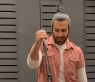 دانلود آهنگ ماکان بند من دلم تنگه ماکان بند من دلم تنگه