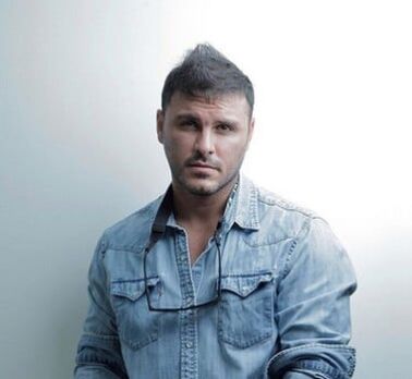 دانلود آهنگ آرمین زارعی بزن یه زنگ آرمین زارعی بزن یه زنگ