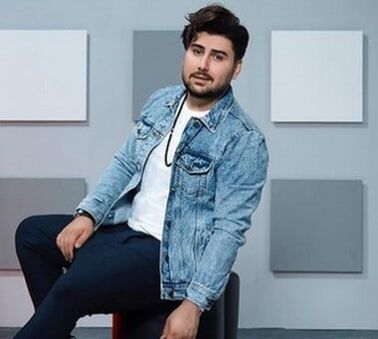 دانلود آهنگ هاوش دلم عاشق شده ( تو همونی که تو هر ثانیه تو فکرشم ) هاوش دلم عاشق شده