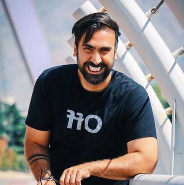 دانلود آهنگ یه نفر تو زندگیمه نفسم میره براش سروش هامون سروش هامون یه نفر تو زندگیمه نفسم میره براش