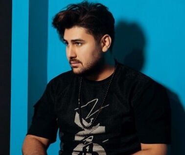 دانلود آهنگ اگه خیلیا خوبن تو بهتری آخه تو خودت یه نفری هاوش هاوش اگه خیلیا خوبن تو بهتری آخه تو خودت یه نفری