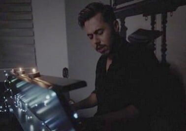 دانلود آهنگ دانوش اگه لازمه دانوش اگه لازمه