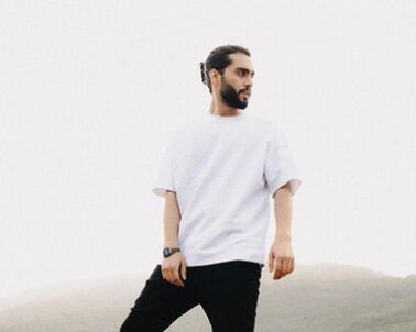 دانلود آهنگ حامیم هوامو داره همه جا کنارمه حامیم هوامو داره همه جا کنارمه