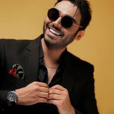 دانلود آهنگ سینا درخشنده منحصر به فرد