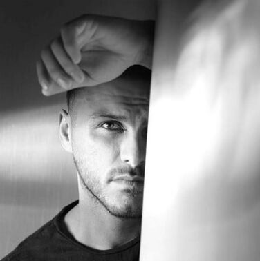 دانلود آهنگ آرمین زارعی نه نرو آرمین زارعی نه نرو