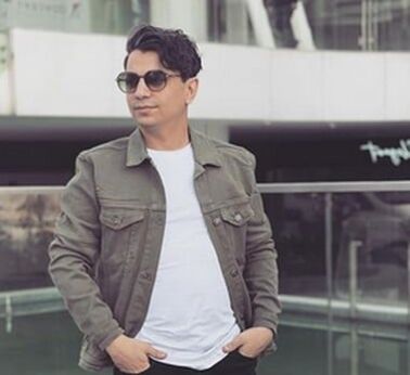 دانلود آهنگ محسن ابراهیم زاده دلم ازت شکسته محسن ابراهیم زاده دلم ازت شکسته