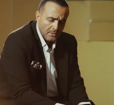 دانلود آهنگ سینا سرلک چیزی بگو سینا سرلک چیزی بگو