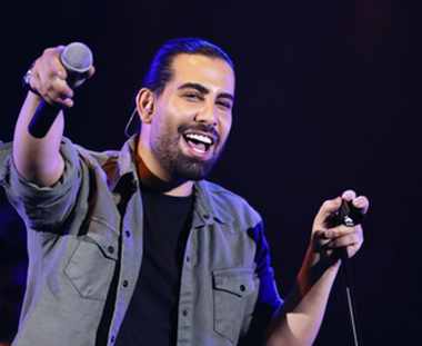 دانلود آهنگ مجید رضوی یه حال عجیبی با تو میپیچه تو تنم مجید رضوی یه حال عجیبی با تو میپیچه تو تنم