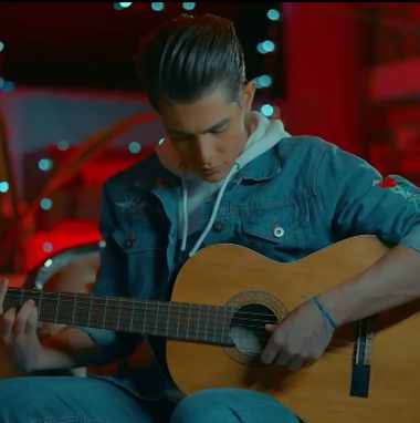 دانلود آهنگ علیها میشه فقط خودم نگات کنم علیها میشه فقط خودم نگات کنم