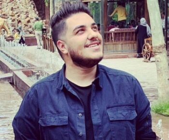 دانلود آهنگ عطر تو بوی بهاره چشماتم جاذبه داره آرون افشار Mp3 دانلود آهنگ عطر تو بوی بهاره چشماتم جاذبه داره آرون افشار Mp3