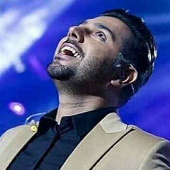 دانلود آهنگ هنوز زیبایی با اینکه لبخندت خاطره‌ی درده احسان خواجه امیری Mp3