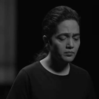 دانلود آهنگ باید نفس بکشم توی هوای خودم باید که سر بذارم رو شونه های خودم امین بانی Mp3 دانلود آهنگ باید نفس بکشم توی هوای خودم باید که سر بذارم رو شونه های خودم امین بانی Mp3