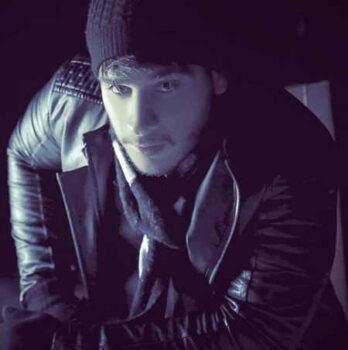 دانلود آهنگ من دلم گیر اون چشمای مستتن فکر نمیکردم یه روز به رو من بسته شن ایمان غلامی Mp3