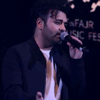 دانلود آهنگ من که چیزی از تو نمیخوام تو نمیبینی تک و تنهام میثم ابراهیمی Mp3 دانلود آهنگ من که چیزی از تو نمیخوام تو نمیبینی تک و تنهام میثم ابراهیمی Mp3