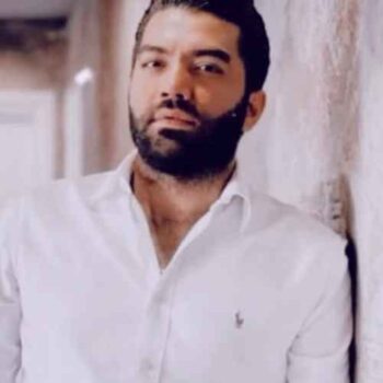 دانلود آهنگ نرود ز دلم تب آتش عشق تو ای زیبا همه هستی من تویی سهم از شب و این رویا محمد زند وکیلی Mp3 دانلود آهنگ نرود ز دلم تب آتش عشق تو ای زیبا همه هستی من تویی سهم از شب و این رویا محمد زند وکیلی Mp3