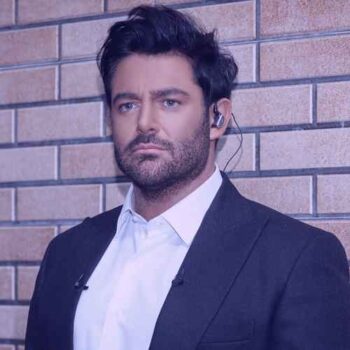 دانلود آهنگ چی کم گذاشتم واست دلم نداره طاقت شده این روزا واسم هر ثانیش یه ساعت محمدرضا گلزار Mp3 دانلود آهنگ چی کم گذاشتم واست دلم نداره طاقت شده این روزا واسم هر ثانیش یه ساعت محمدرضا گلزار Mp3