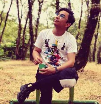 دانلود آهنگ مرهم جان من تویی جان جوان من تویی ورد زبان من تویی دین عیان تو منم محسن ابراهیم زاده Mp3 دانلود آهنگ مرهم جان من تویی جان جوان من تویی ورد زبان من تویی دین عیان تو منم محسن ابراهیم زاده Mp3