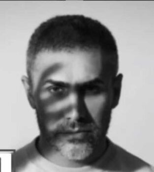 دانلود آهنگ منم اون دیوونه که دلم مجنونه من قشنگترین لحظه هام کنار تو بوده مرتضی اشرفی Mp3 دانلود آهنگ منم اون دیوونه که دلم مجنونه من قشنگترین لحظه هام کنار تو بوده مرتضی اشرفی Mp3