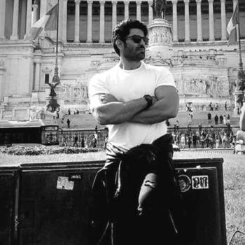 دانلود آهنگ چترتو ببند بیا دوتایی بریم تو بارون وقتی با همیم چه دیدنیه حال دوتامون رضا ملک زاده Mp3 دانلود آهنگ چترتو ببند بیا دوتایی بریم تو بارون وقتی با همیم چه دیدنیه حال دوتامون رضا ملک زاده Mp3