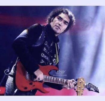 دانلود آهنگ دلگيرم از همه تنهام نذار رفيق دنيام پر از غمه تنهام نذار رفيق رضا یزدانی Mp3 دانلود آهنگ دلگيرم از همه تنهام نذار رفيق دنيام پر از غمه تنهام نذار رفيق رضا یزدانی Mp3