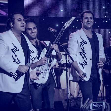 دانلود آهنگ دارم از تو دور میشم داره تنها میشه قلبم گروه سون بند ( باند ) Mp3 دانلود آهنگ دارم از تو دور میشم داره تنها میشه قلبم میدونم نبودن تو جونمو میگیره کم کم گروه سون بند ( باند ) Mp3