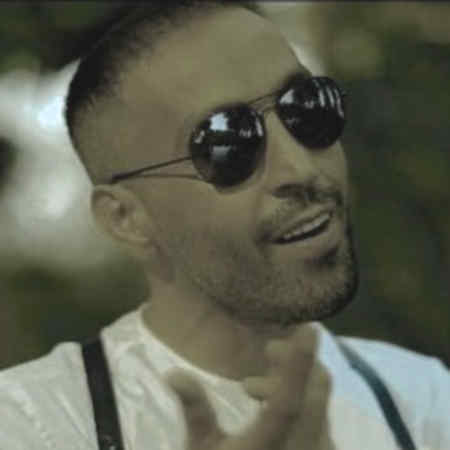 دانلود آهنگ استرس دارم نمیدونم چرا حالم خرابه توی هر حالم یه احمد سلو Mp3 دانلود آهنگ استرس دارم نمیدونم چرا حالم خرابه توی هر حالم یه گوشه از دلم بارون میباره احمد سلو Mp3