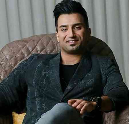 دانلود آهنگ هنوزم مثل گذشته عاشقم هنوزم عشق تو حرمت منه علی اصحابی Mp3 دانلود آهنگ هنوزم مثل گذشته عاشقم هنوزم عشق تو حرمت منه علی اصحابی Mp3