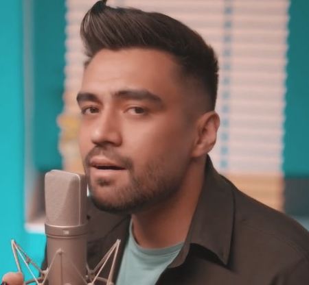 دانلود آهنگ از اون شباس که امشب هوا چقد نابه بخند برام عشقم این خنده ها کمیابه علی منتظری Mp3 دانلود آهنگ از اون شباس که امشب هوا چقد نابه بخند برام عشقم این خنده ها کمیابه علی منتظری Mp3