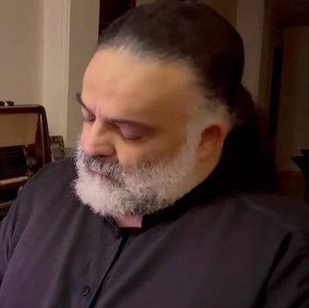 دانلود آهنگ ای وطن ای مادر تاریخ ساز ای مرا بر خاک تو روی نیاز علیرضا عصار Mp3 دانلود آهنگ ای وطن ای مادر تاریخ ساز ای مرا بر خاک تو روی نیاز علیرضا عصار Mp3