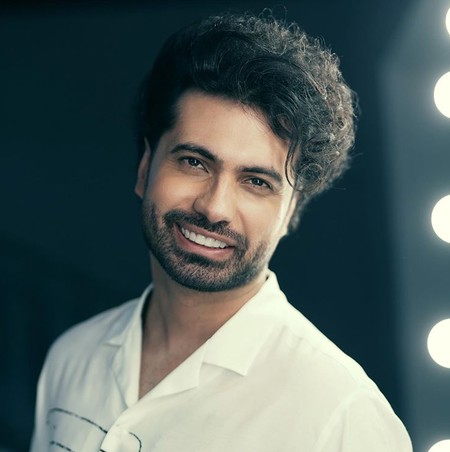 دانلود آهنگ چه تفاهمی دوتایی میدیم به دست باد تو موهاتو من خاطره هاتو وای امین قباد Mp3 دانلود آهنگ چه تفاهمی دوتایی میدیم به دست باد تو موهاتو من خاطره هاتو وای امین قباد Mp3