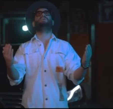 دانلود آهنگ میگی مثل تو آدم زیاده ولی اینجا کی مونده کنارت امیر رشوند Mp3 دانلود آهنگ میگی مثل تو آدم زیاده ولی اینجا کی مونده کنارت امیر رشوند Mp3