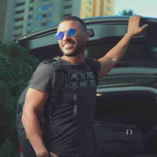 دانلود آهنگ بد راه نده به دلت یکی حاضره همه چیشو بده بت آرمین زارعی Mp3 دانلود آهنگ بد راه نده به دلت یکی حاضره همه چیشو بده بت آرمین زارعی Mp3