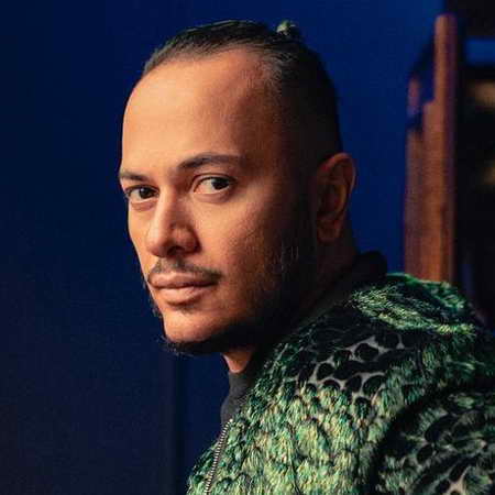 دانلود آهنگ خودت بگو کیه که تو هر شرایطی فرق نکنه با حرفاش اشوان Mp3