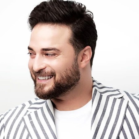 دانلود آهنگ یه طرف من و این تنهایی یه طرف تو و اون زیبایی داری ساده شکستم میدی بابک جهانبخش Mp3