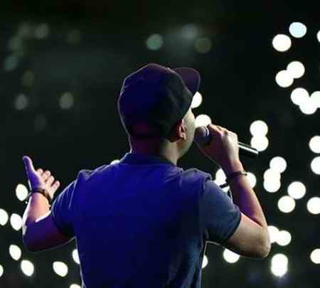 دانلود آهنگ یه روز اومدی مثل موج دریا بوی پیرهنت مثل خواب و رویا بهنام صفوی Mp3 دانلود آهنگ یه روز اومدی مثل موج دریا بوی پیرهنت مثل خواب و رویا بهنام صفوی Mp3