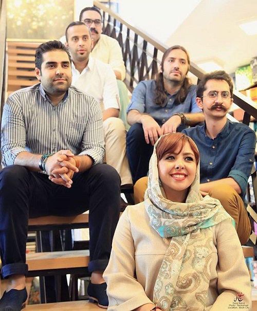 دانلود آهنگ یک نفر شبیه من در این هیاهو ماند گروه دال Mp3 دانلود آهنگ یک نفر شبیه من در این هیاهو ماند گروه دال Mp3