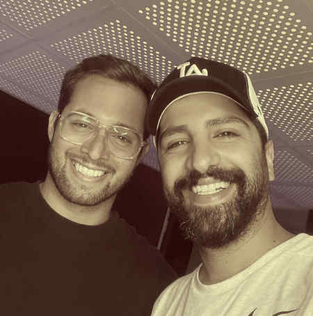 دانلود آهنگ من بی قرارم از من عاشق دلی دیوانه میخواهی که دارم گروه ایهام Mp3 دانلود آهنگ من بی قرارم از من عاشق دلی دیوانه میخواهی که دارم گروه ایهام Mp3