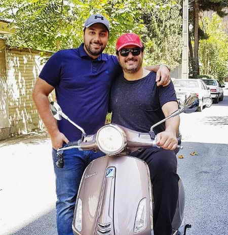 دانلود آهنگ دارم میام پیشت جاده چه همواره هوا چقد بوی عطر تورو داره احسان خواجه امیری Mp3 دانلود آهنگ دارم میام پیشت جاده چه همواره هوا چقد بوی عطر تورو داره احسان خواجه امیری Mp3