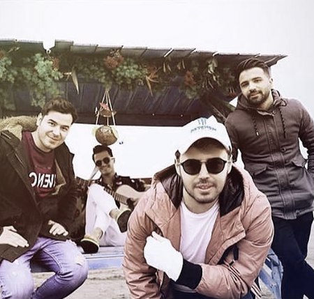 دانلود آهنگ میمیرم واست اون موقع ها که تو قهری باهام مثلا امو بند Mp3 دانلود آهنگ میمیرم واست اون موقع ها که تو قهری باهام مثلا امو بند Mp3