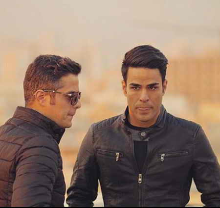 دانلود آهنگ آروم جونی باید بدونی جای تو کجای زندگیمه عشق و جنونش تب بی امونش ایوان بند Mp3 دانلود آهنگ آروم جونی باید بدونی جای تو کجای زندگیمه عشق و جنونش تب بی امونش ایوان بند Mp3