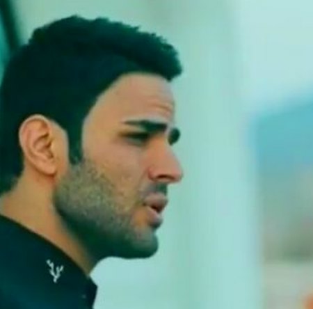 دانلود آهنگ جای خالیت داره هر روز پیش چشم من بزرگتر میشه انگار ایوان بند Mp3