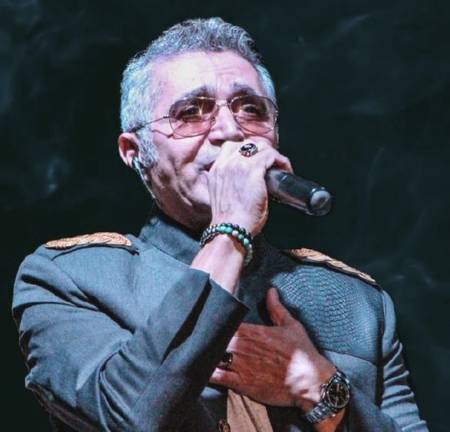 دانلود آهنگ من از طوفان نمیترسم هنوزم تا هستی تو از اقیانوس رد شم فریدون آسرایی Mp3 دانلود آهنگ من از طوفان نمیترسم هنوزم تا هستی تو از اقیانوس رد شم فریدون آسرایی Mp3