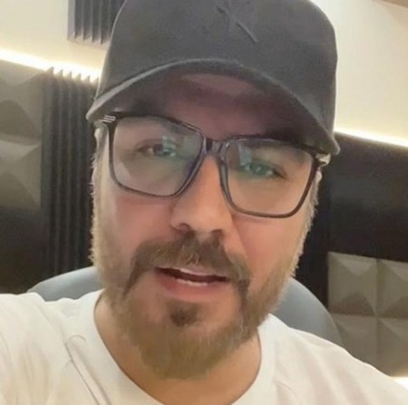 دانلود آهنگ کم خاطره با تو زیر بارون ندارم بگو کجایی چترمو برات بیارم گرشا رضایی Mp3 دانلود آهنگ کم خاطره با تو زیر بارون ندارم بگو کجایی چترمو برات بیارم گرشا رضایی Mp3